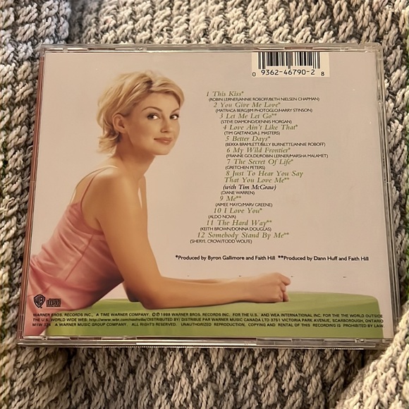 FAITH HILL - FAITH - Picture 2 of 5